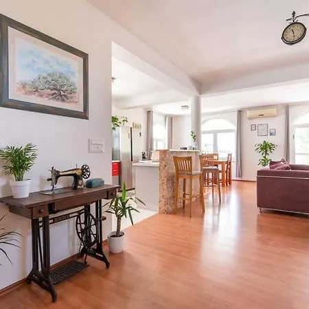 Bliss , Kastela - Croatia فيلة