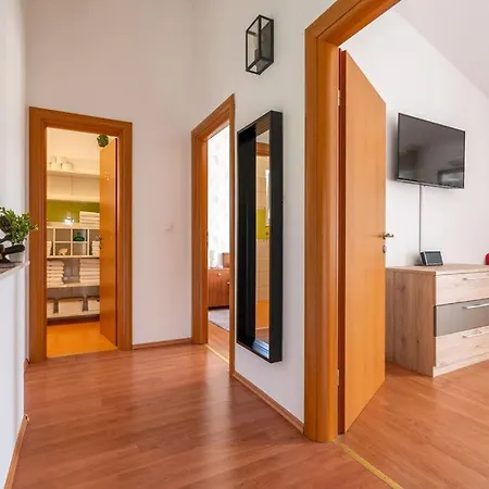 فيلة Bliss , Kastela - Croatia