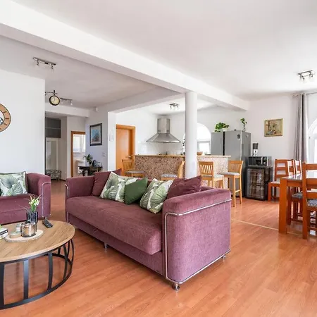 Bliss , Kastela - Croatia فيلة Kaštel Novi