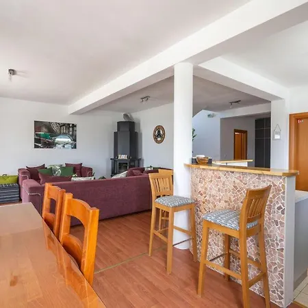 فيلة Bliss , Kastela - Croatia *