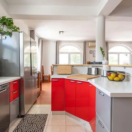 Bliss , Kastela - Croatia *