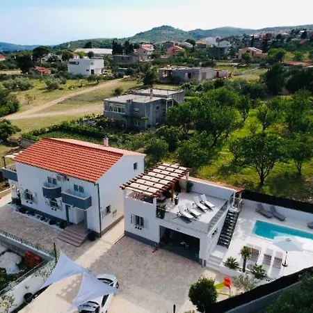 Bliss , Kastela - Croatia *