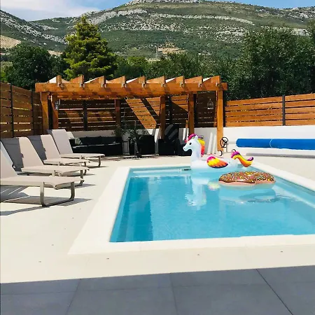 Bliss , Kastela - Croatia فيلة Kaštel Novi