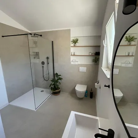 فيلة Bliss , Kastela - Croatia Kaštel Novi